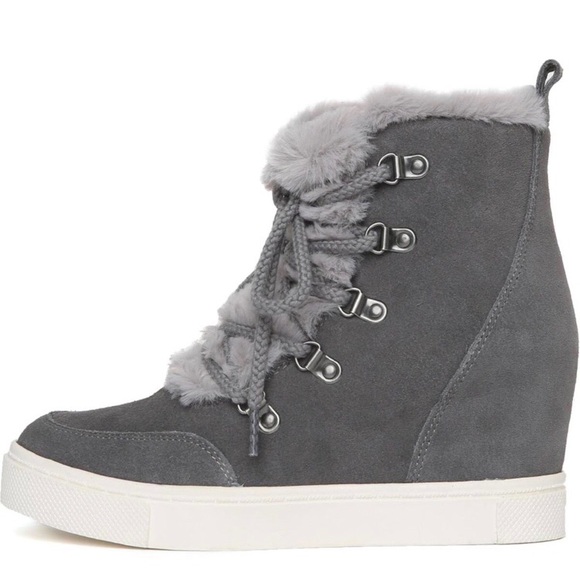 Steve Madden Lift Bootie - Picture 1 of 6